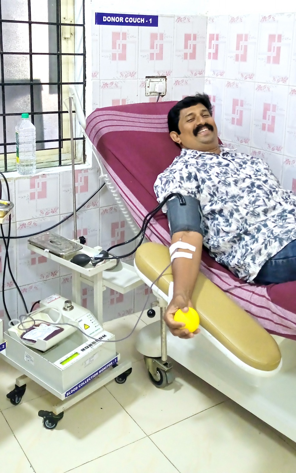 ജീവിത അനുഭവത്തിലൂടെയാണ് പലരും രക്തദാന മേഖലയിലേക്ക് കടന്നുവരുന്നത്. നമുക്ക് കേൾക്കാം പാലക്കാട് സ്വദേശി ജീസ് ചുങ്കത്തിന് പറയാനുള്ളത്.